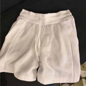 white lululemon scuba shorts